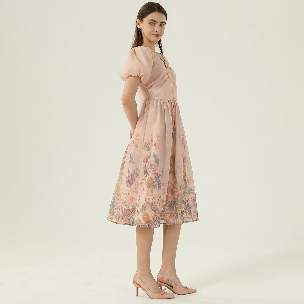فستان بنمط الزهور للنساء