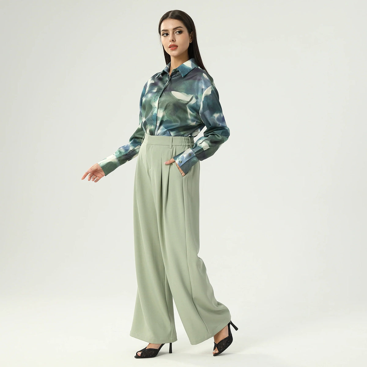 قميص مطبوع للنساء