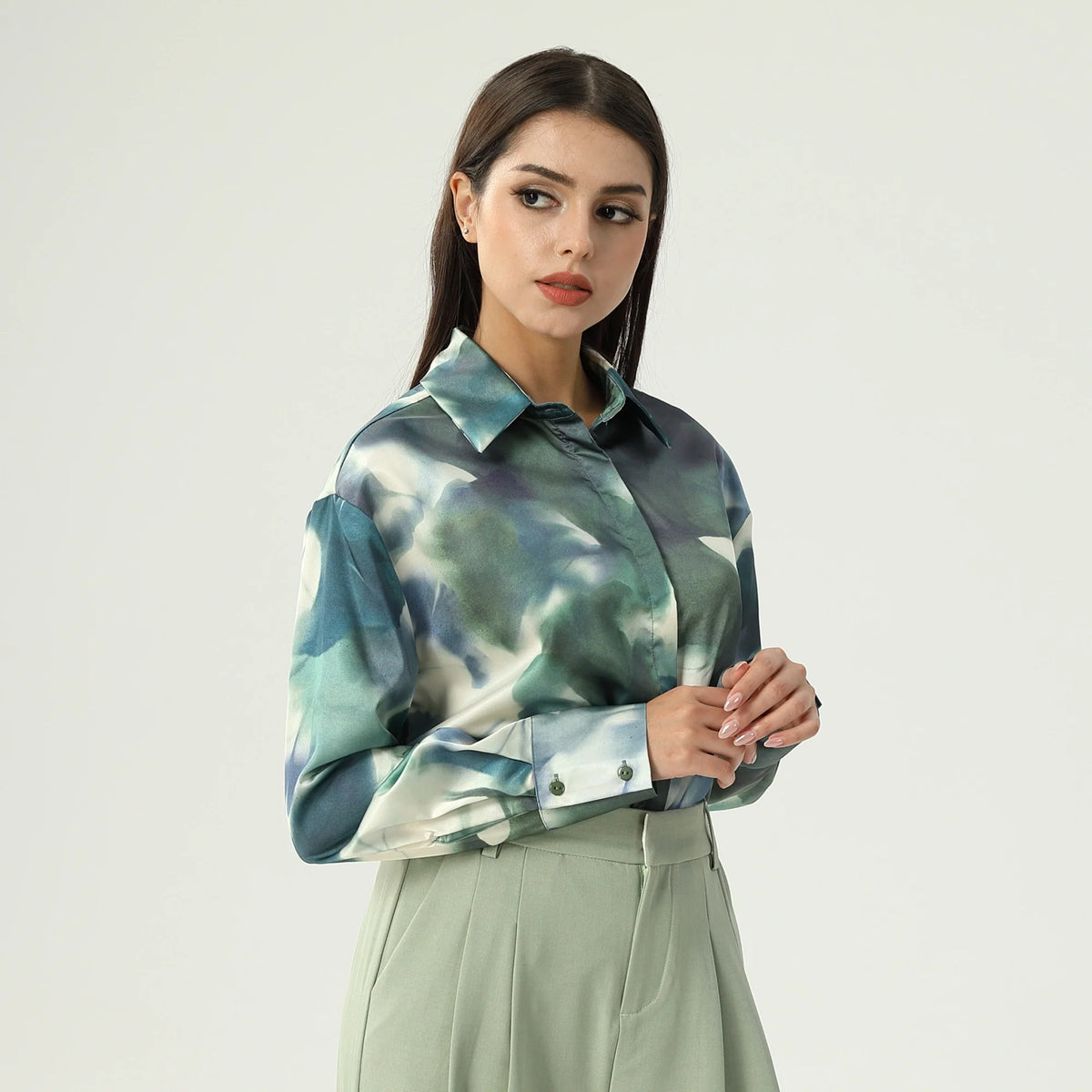 قميص مطبوع للنساء