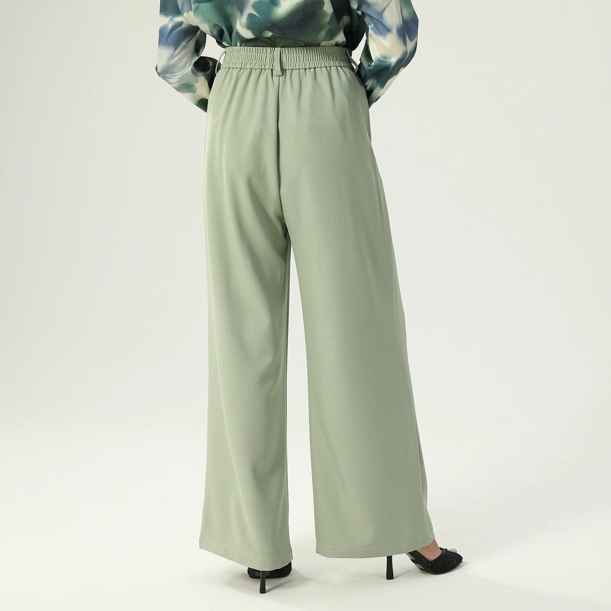 بنطال ساده للنساء