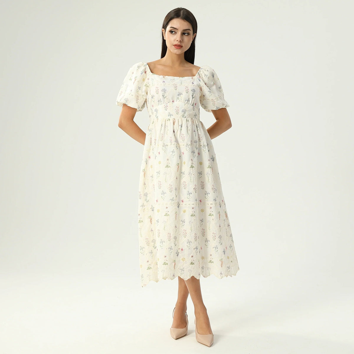 فستان عصري مزين بنمط الزهور للنساء