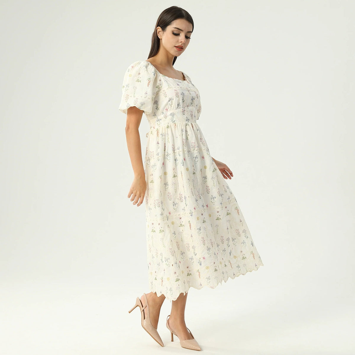 فستان عصري مزين بنمط الزهور للنساء