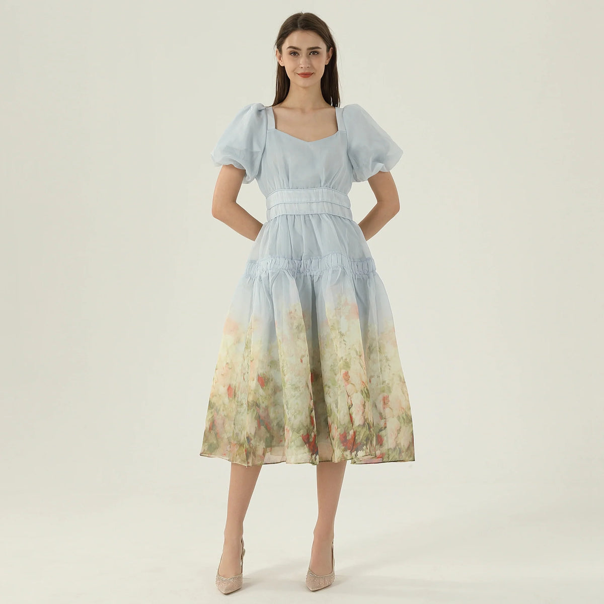 فستان عصري مزين بنمط الزهور للنساء