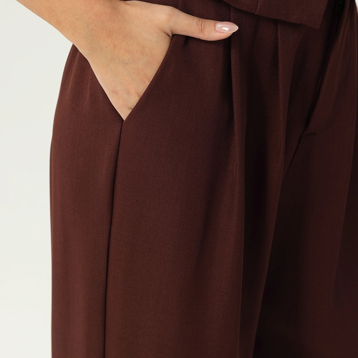 بنطال ساده للنساء