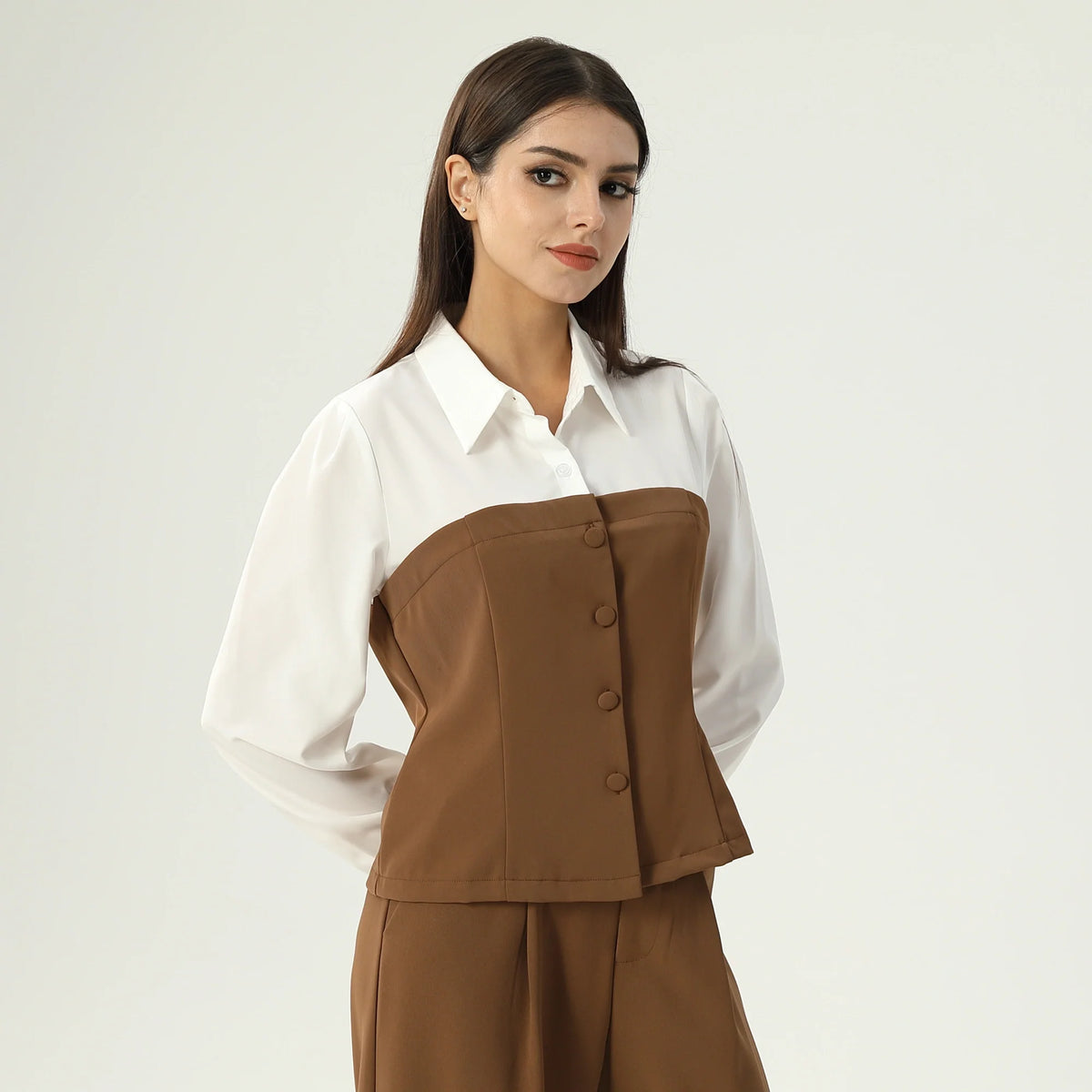 قميص نسائي بألوان متداخلة