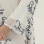 جلابية مطرزة للنساء