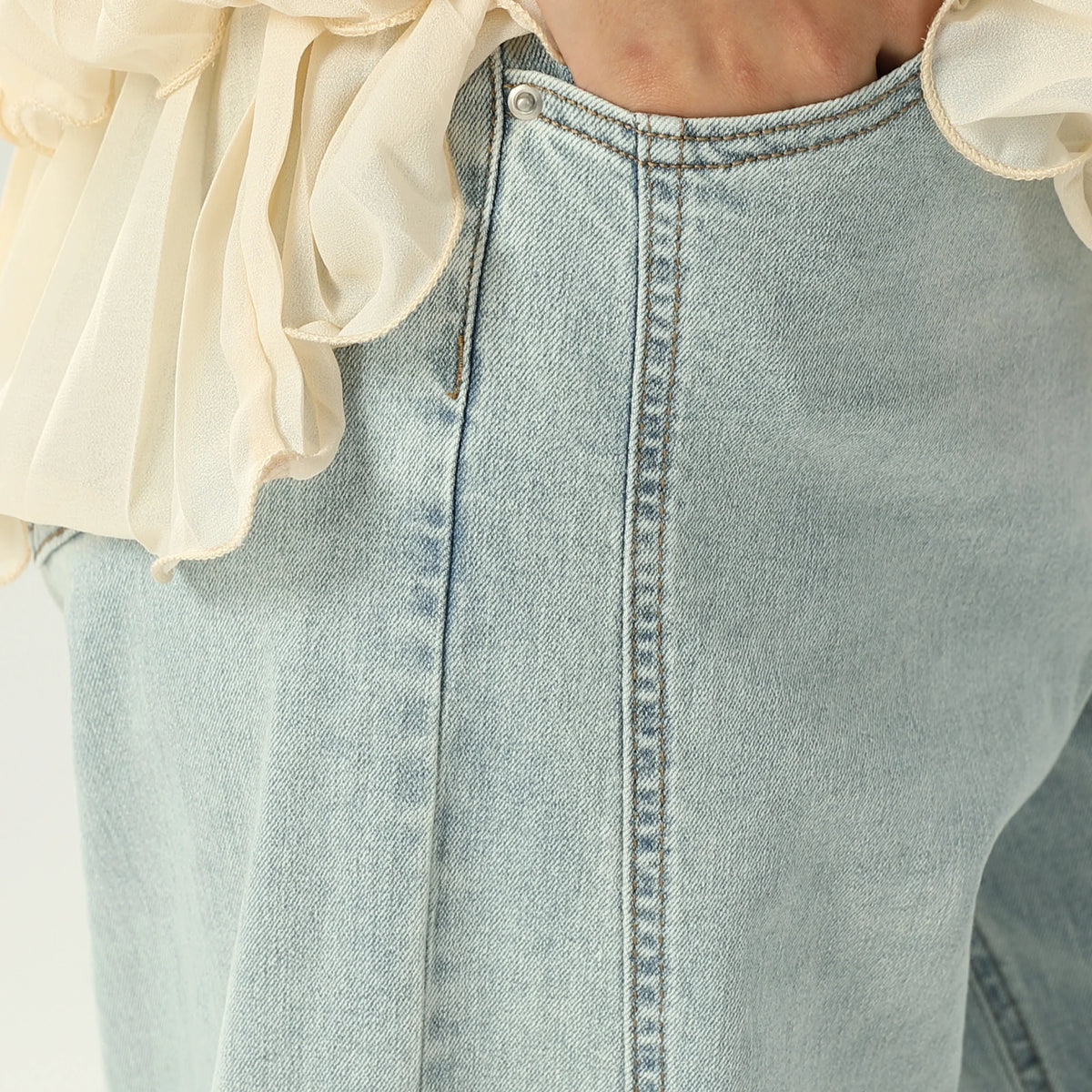 بنطال جينز كاجوال للنساء