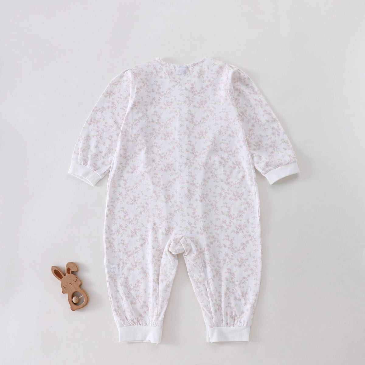 رومبير مزين بزهور للمواليد البنات