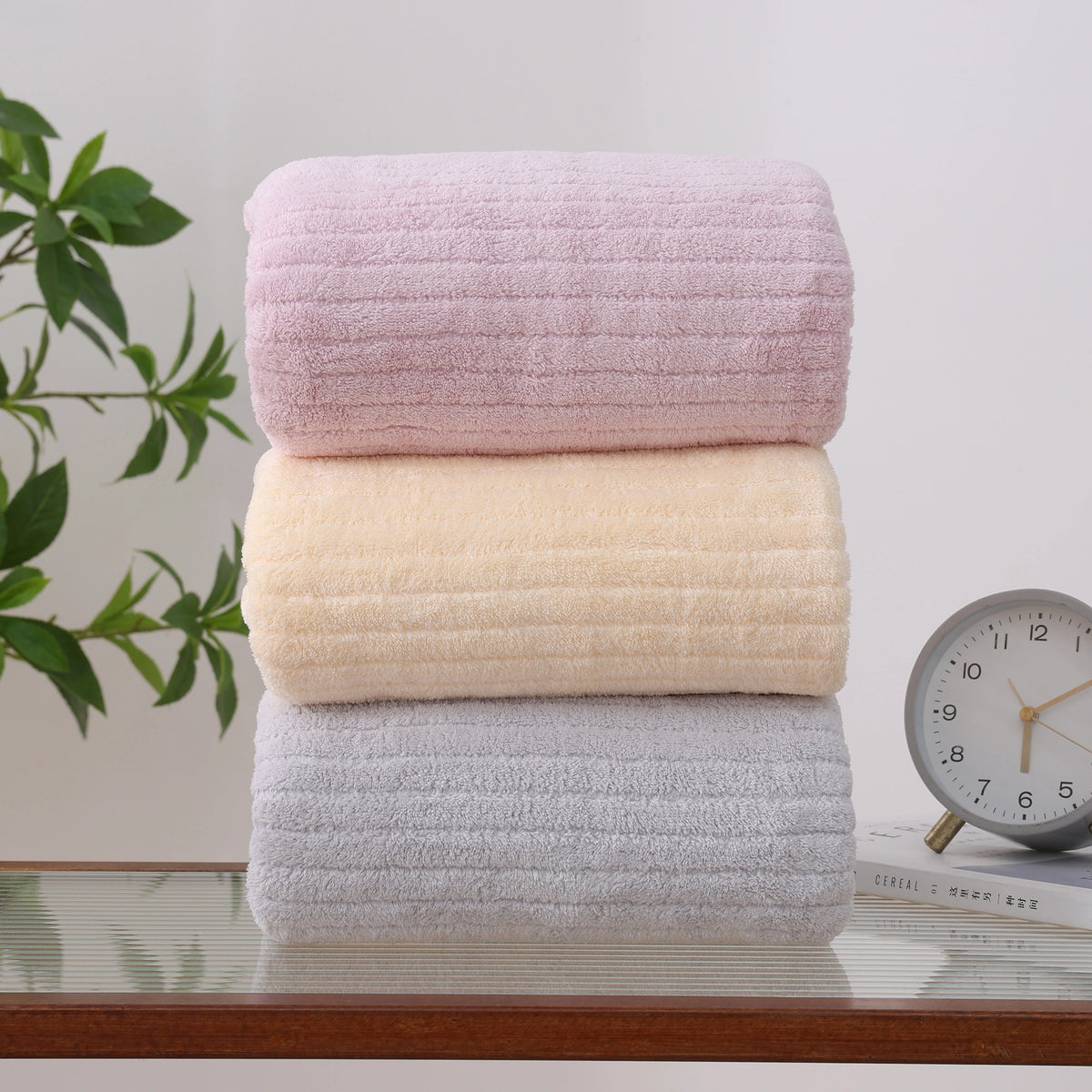 Bath Towel for Unisex Image