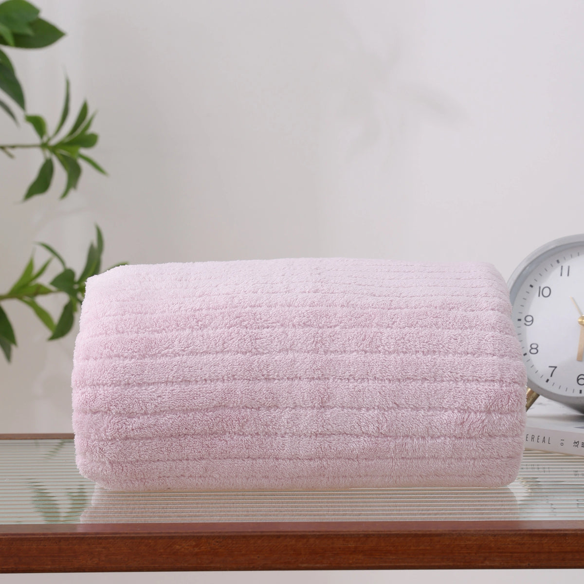 Free Purple Bath Towel for Unisex Image