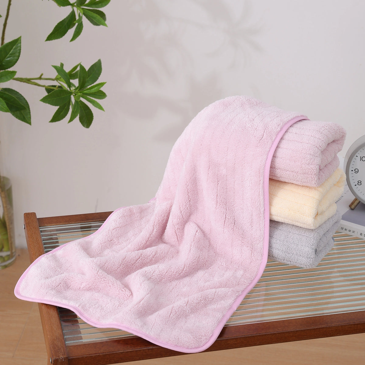 Bath Towel for Unisex Image