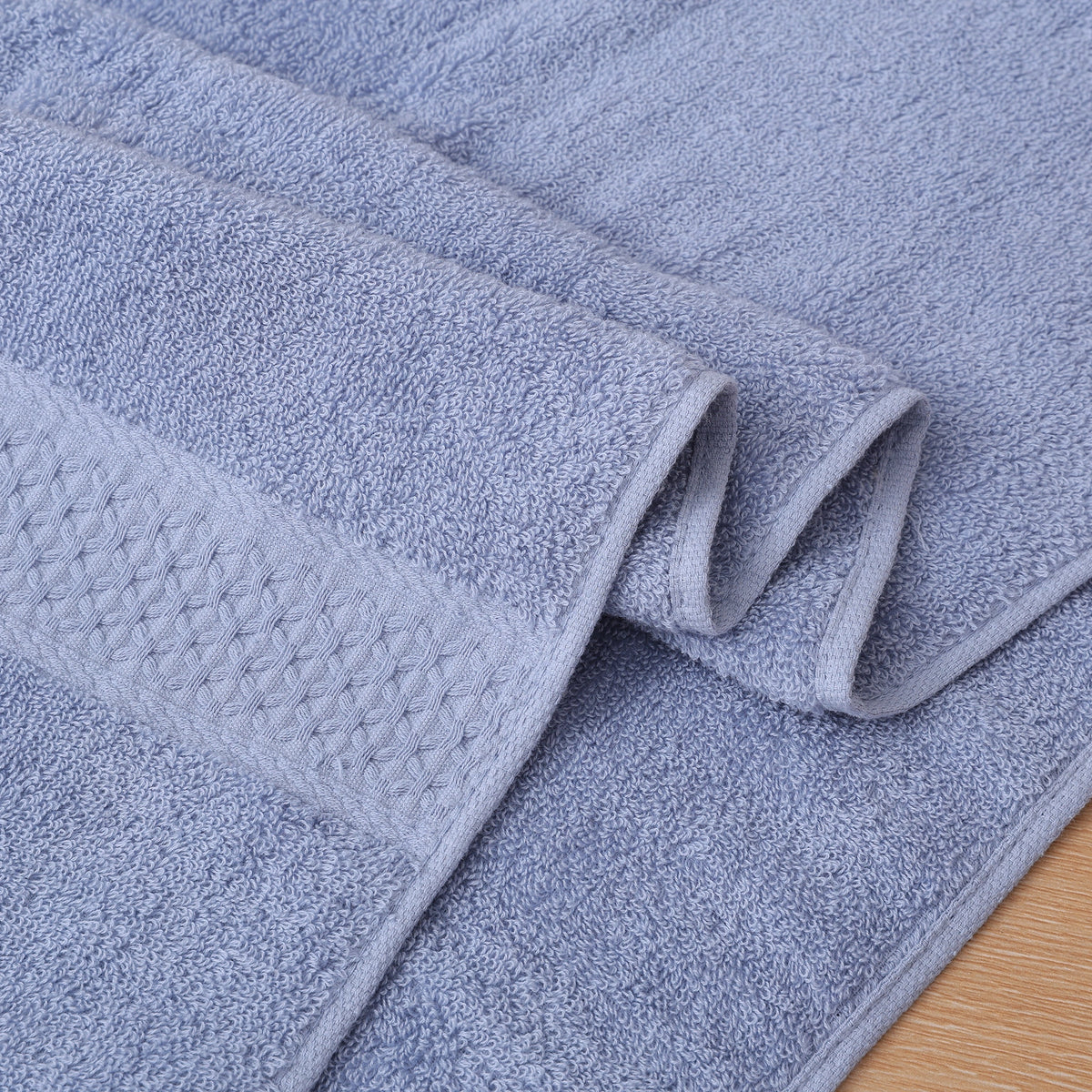 Bath Towel for Unisex Image