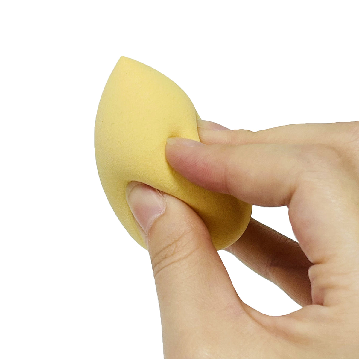 إسفنجة مكياج