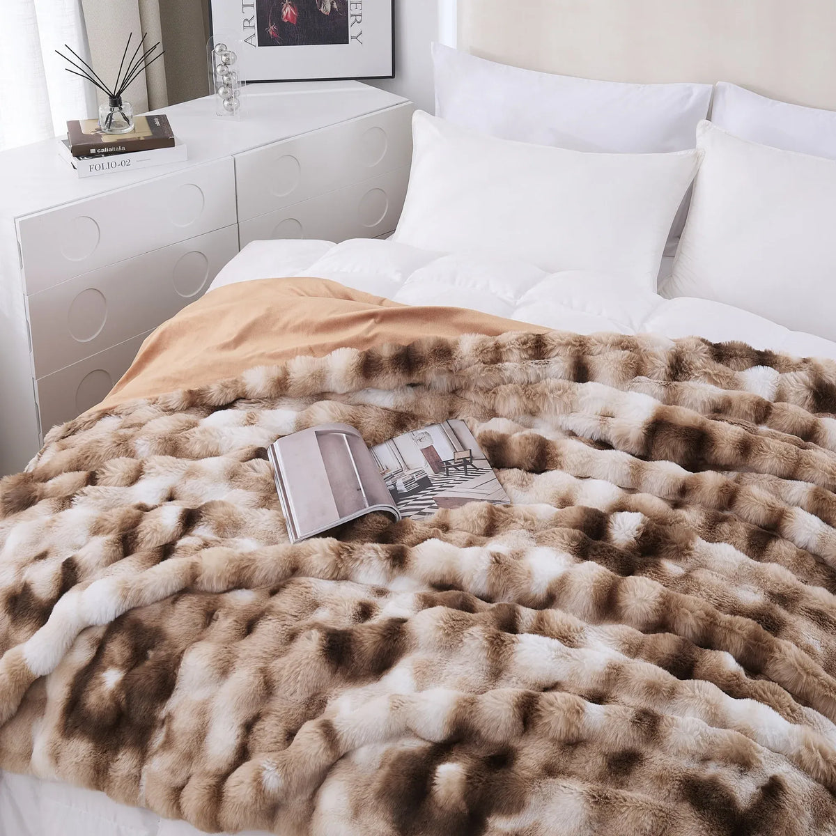 Luxury Double-Sided Faux Fur Winter Blanket Image