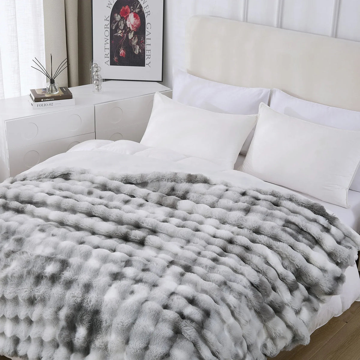 Luxury Double-Sided Faux Fur Winter Blanket Image