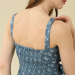 بلوزة مزينة بألوان متداخلة للنساء