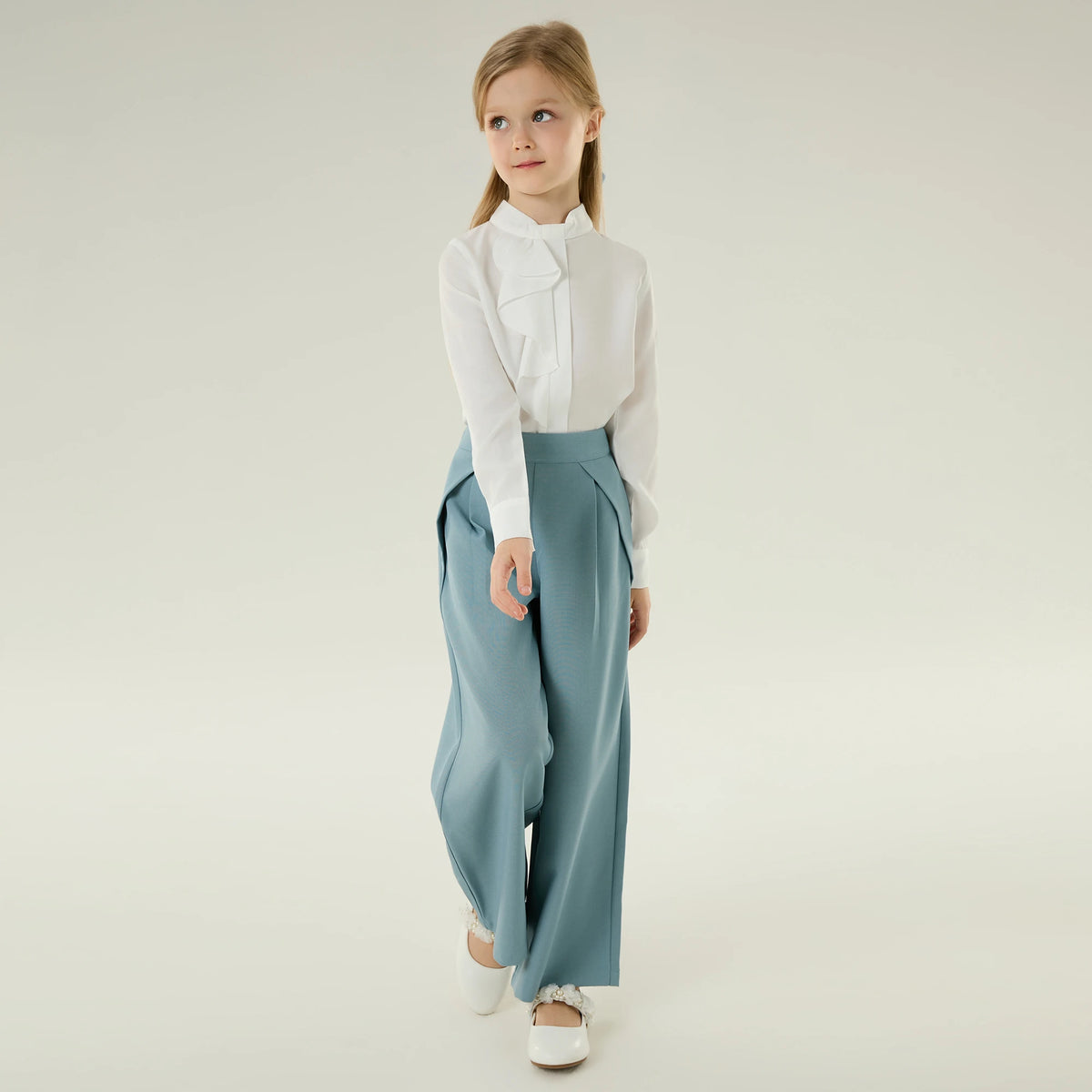 بلوزة ساده عصرية للبنات