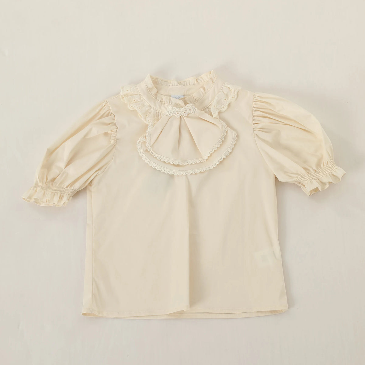 بلوزة مطرزة للبنات