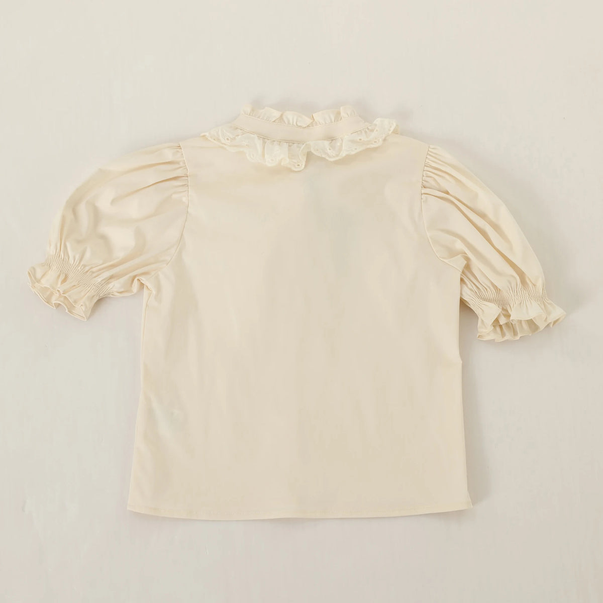 بلوزة مطرزة للبنات