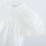 بلوزة بأكمام منفوخة للبنات