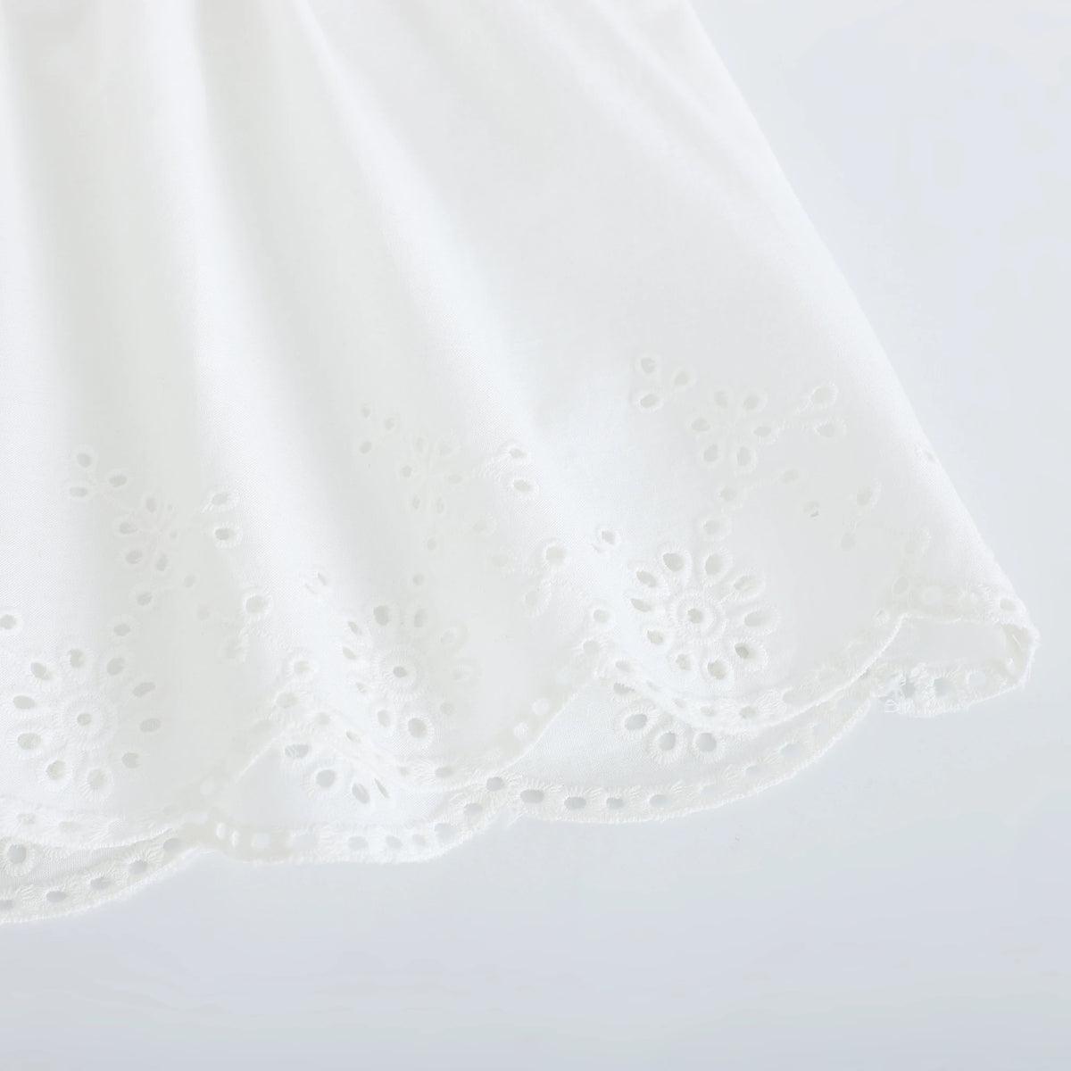 بلوزة بأكمام منفوخة للبنات