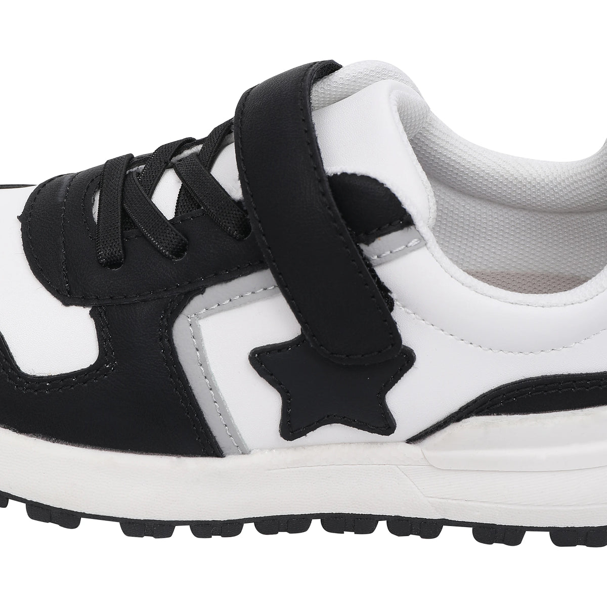 Casual Shoes for Boys Image