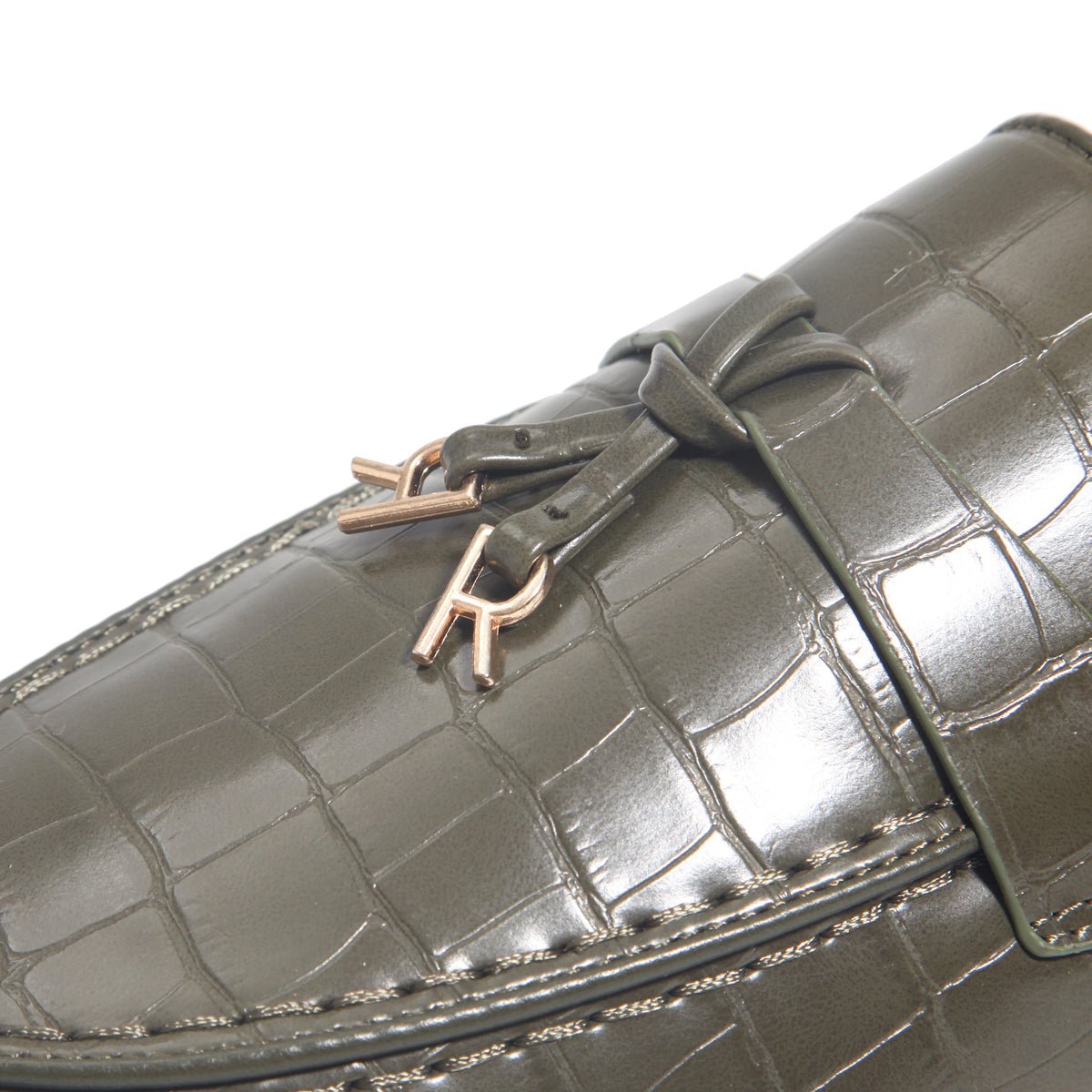 Casual Shoes for Women Image