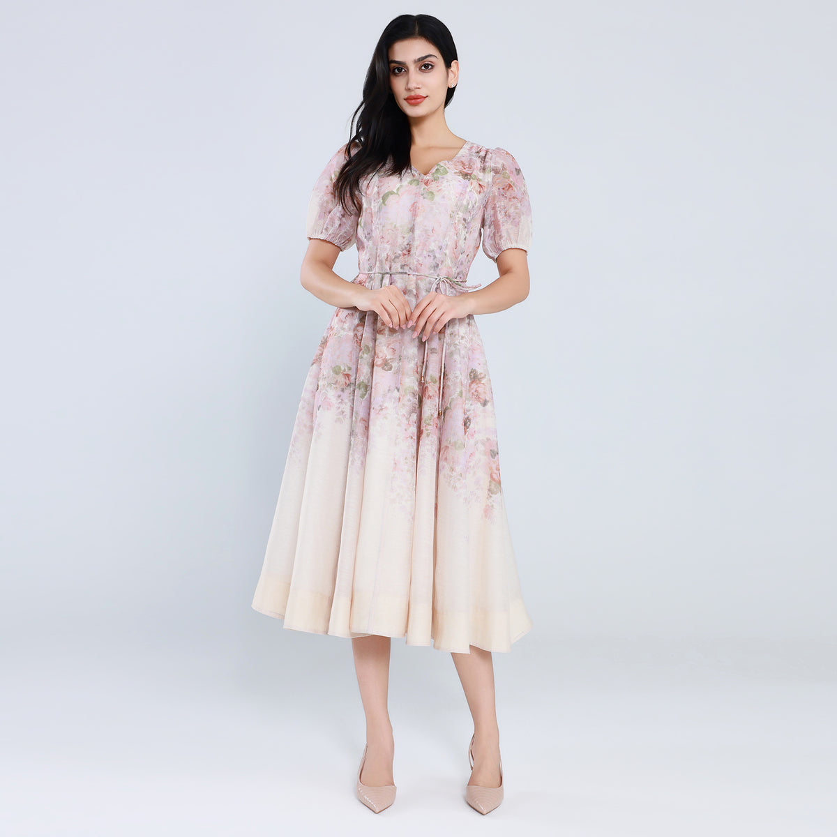 فستان بنمط الزهور للنساء