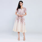 فستان بنمط الزهور للنساء