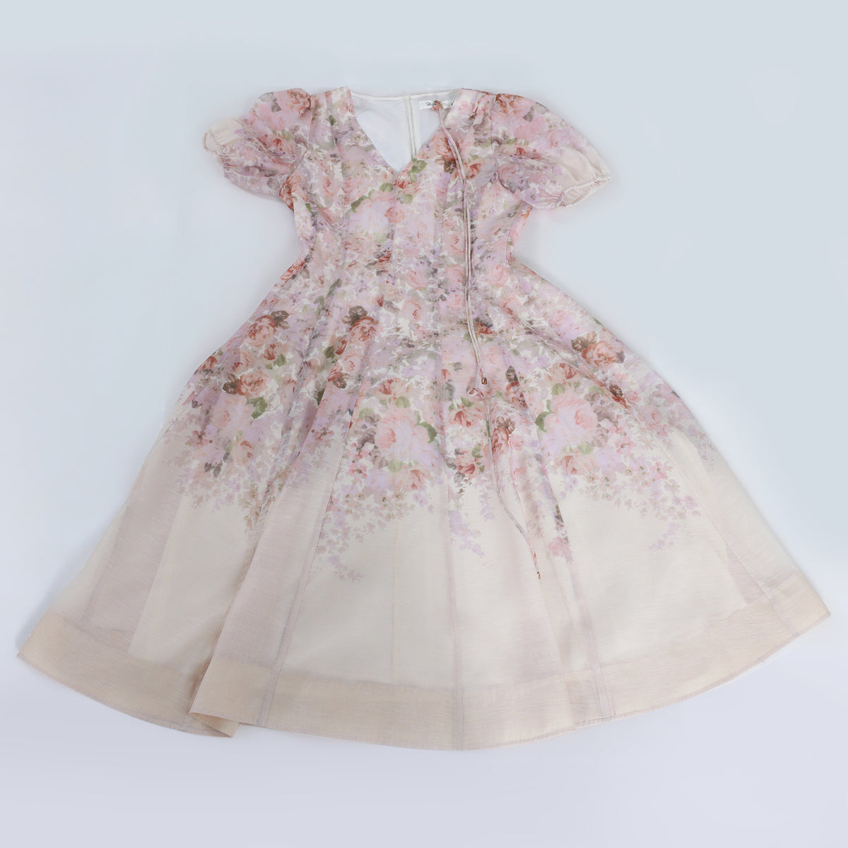 فستان بنمط الزهور للنساء