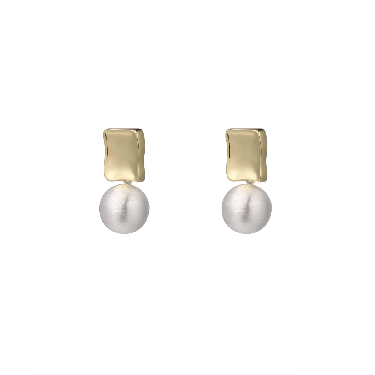 Free Gold Earrings for Women Image