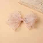 مشبك شعر بتصميم عصري للبنات