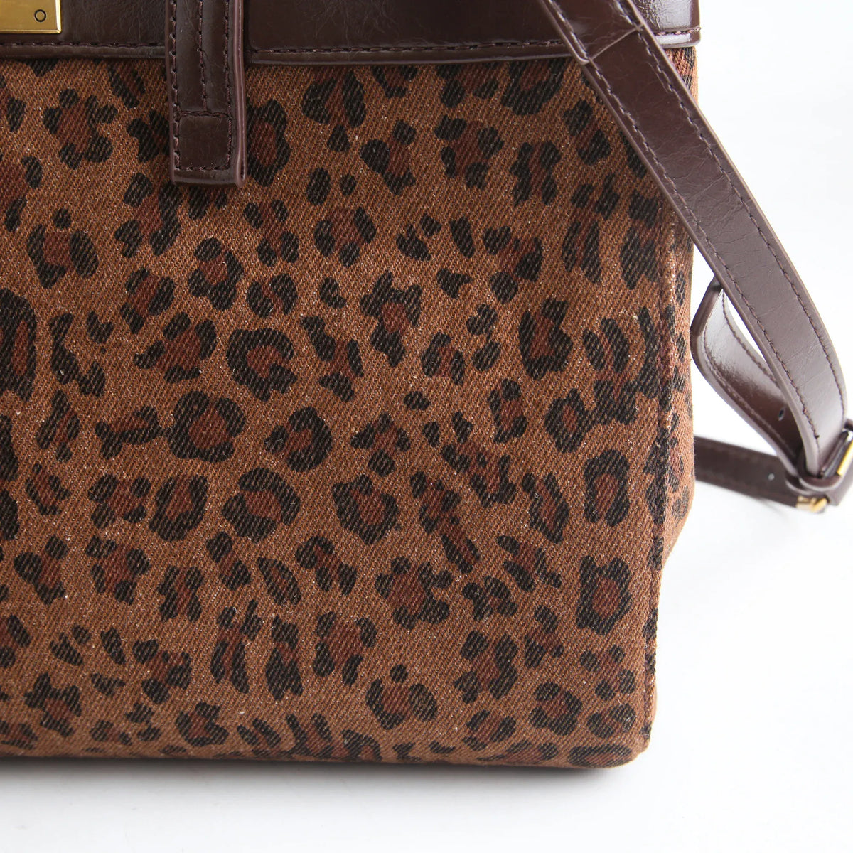 Elegant Handbag for Women Image