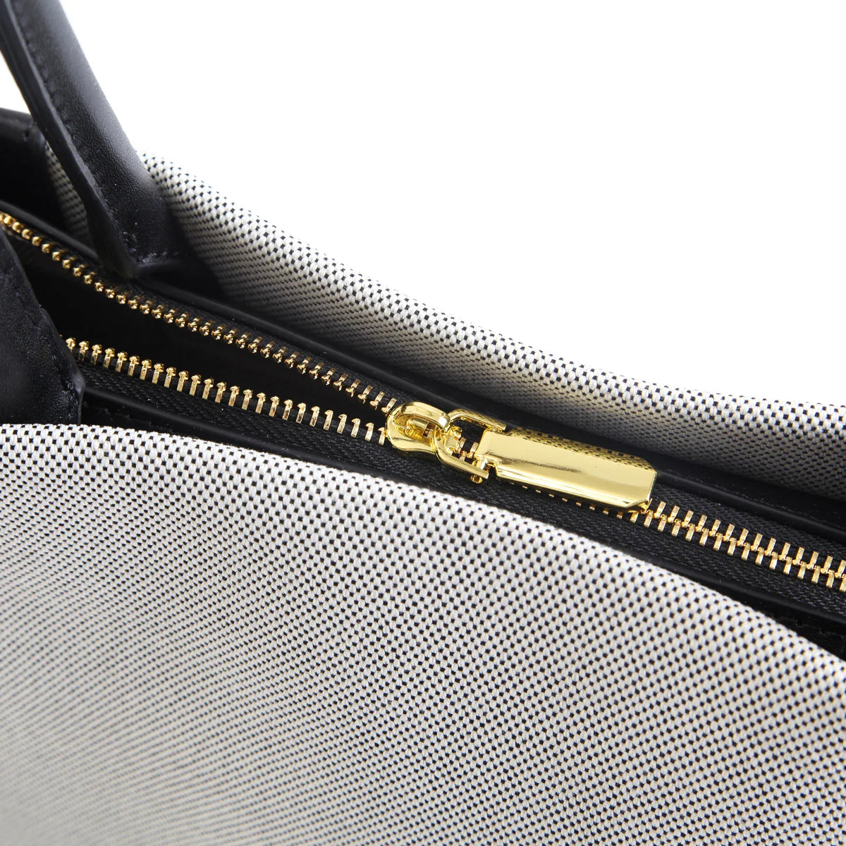 Elegant Handbag for Women Image