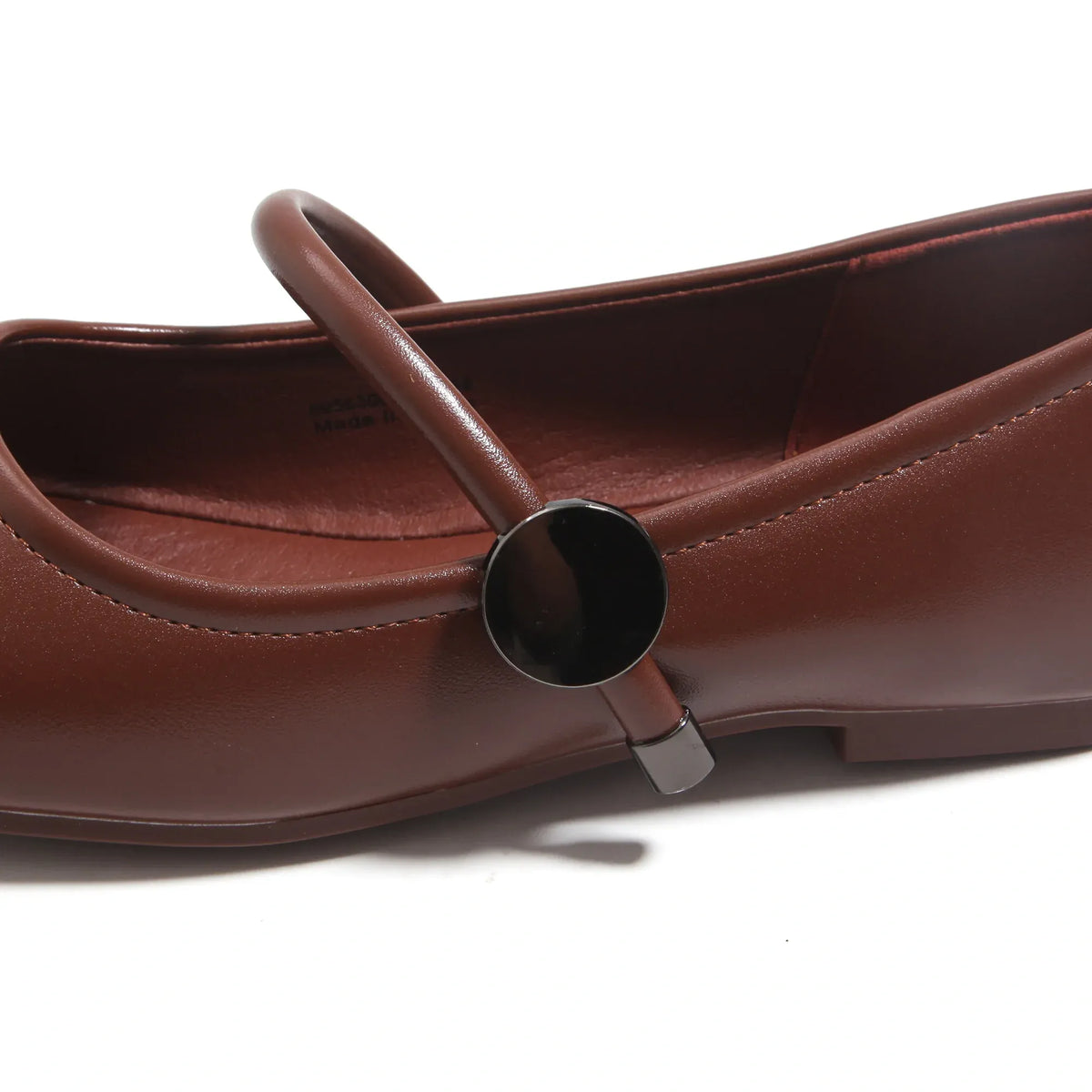 Daily Use Comfortable Flat Shoes for Women Image