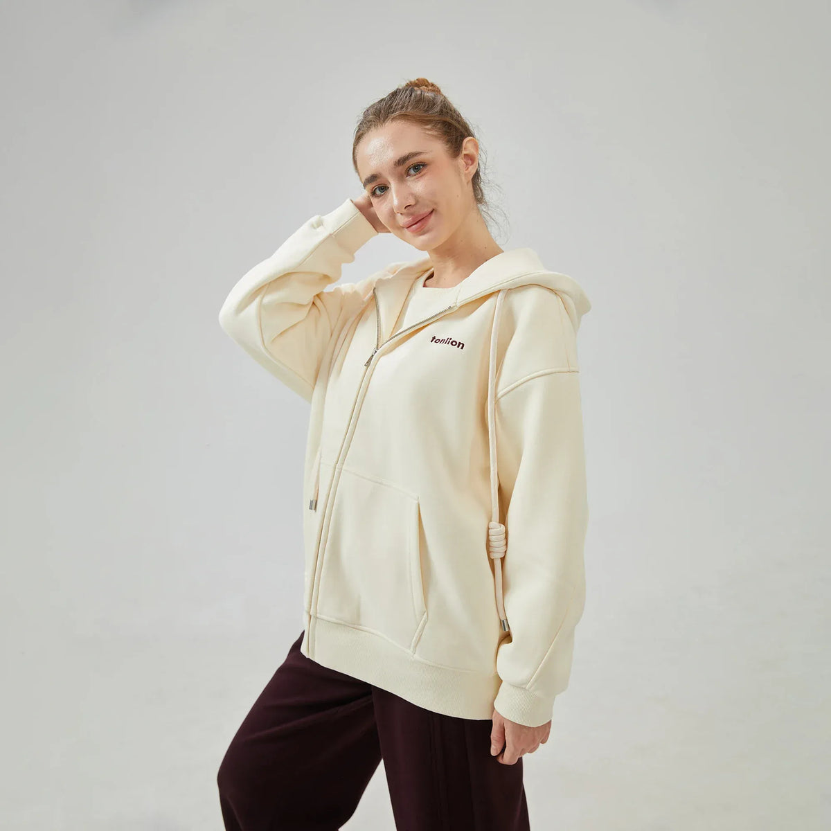 Embroidery Loose Drop-Shoulder Hoodie for Women Image