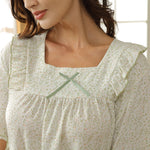 بيجاما مزينة بالزهور للنساء