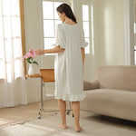 بيجاما مزينة بالزهور للنساء