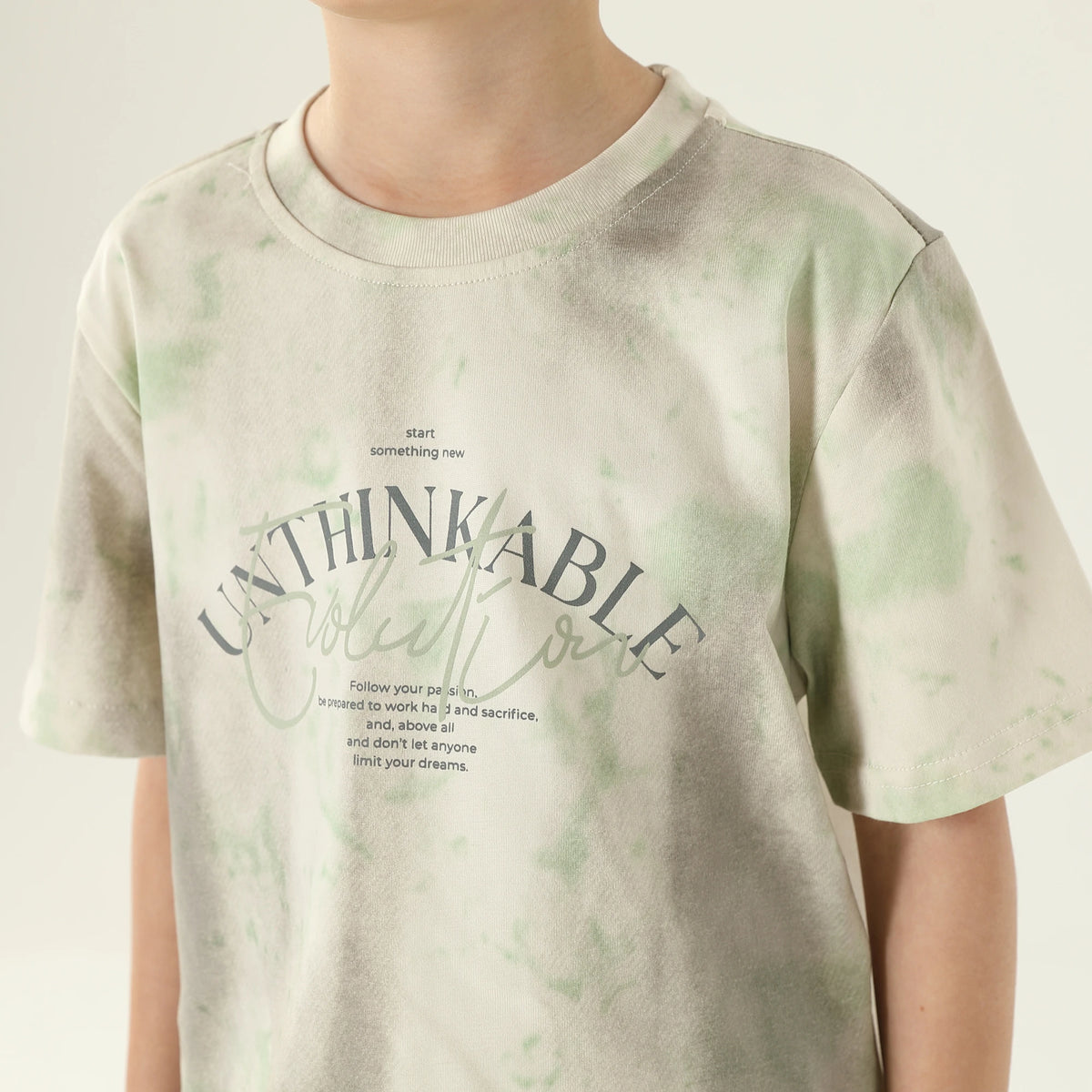 طقم بيجاما مزين بطباعة 2 قطعة للأولاد