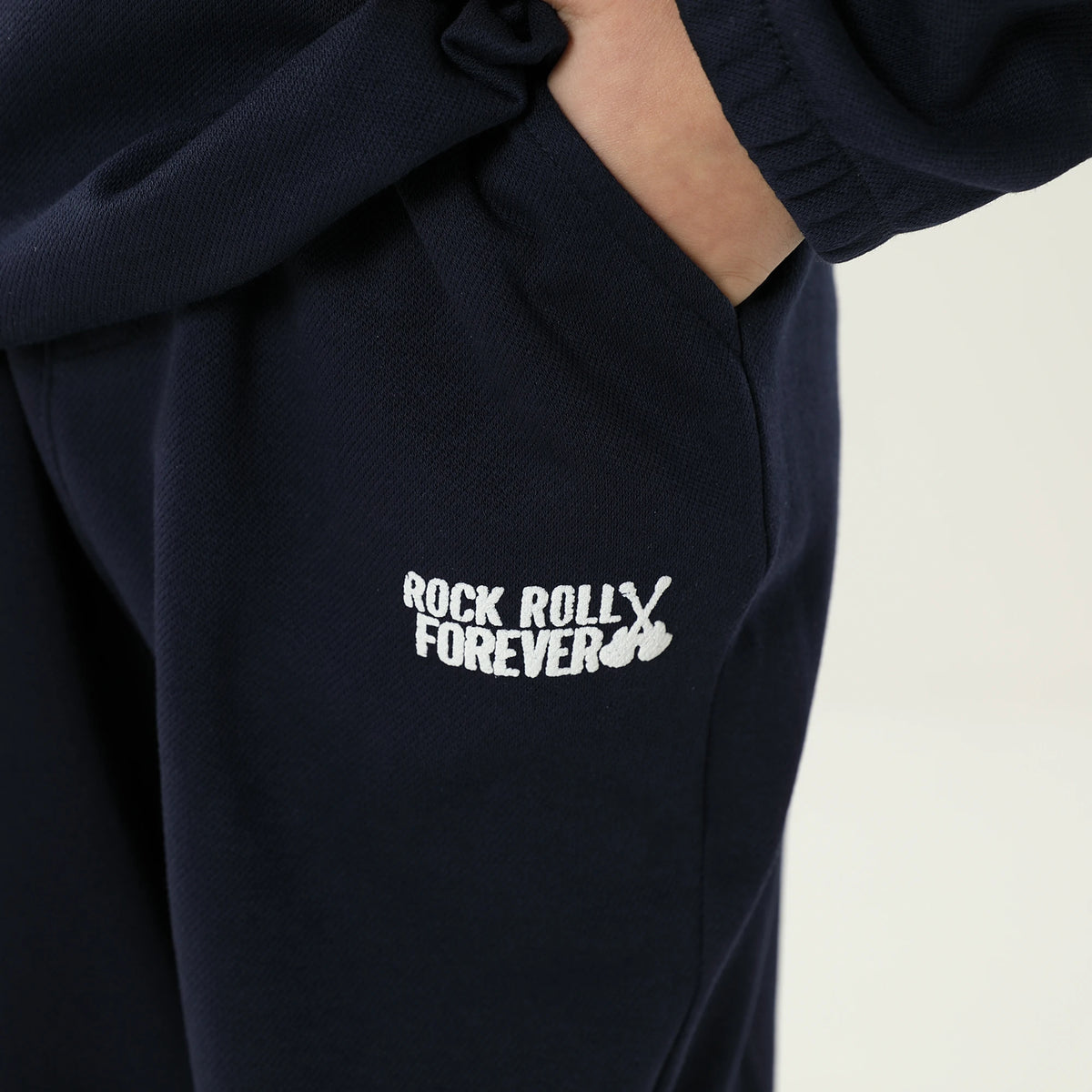 طقم بيجاما مزين بطباعة 2 قطعة للأولاد