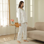 بيجاما مزينة بالزهور للنساء