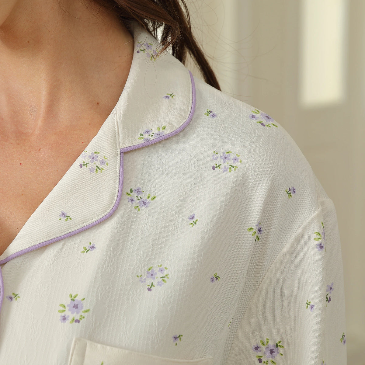 بيجاما مزينة بالزهور للنساء