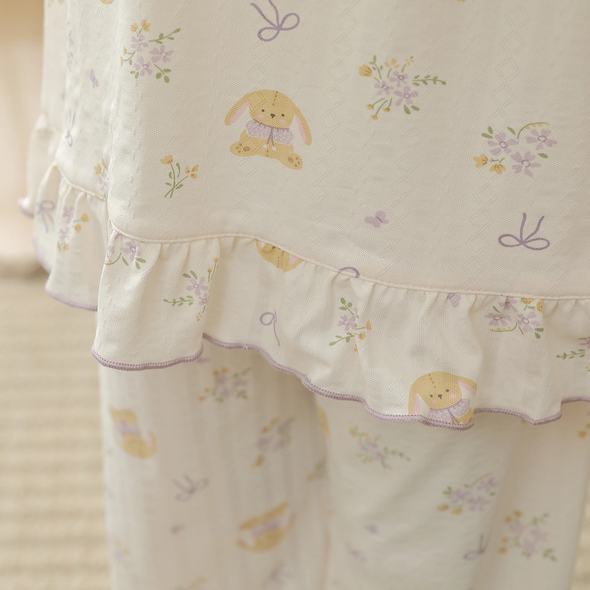 بيجاما مزينة بطباعة للبنات