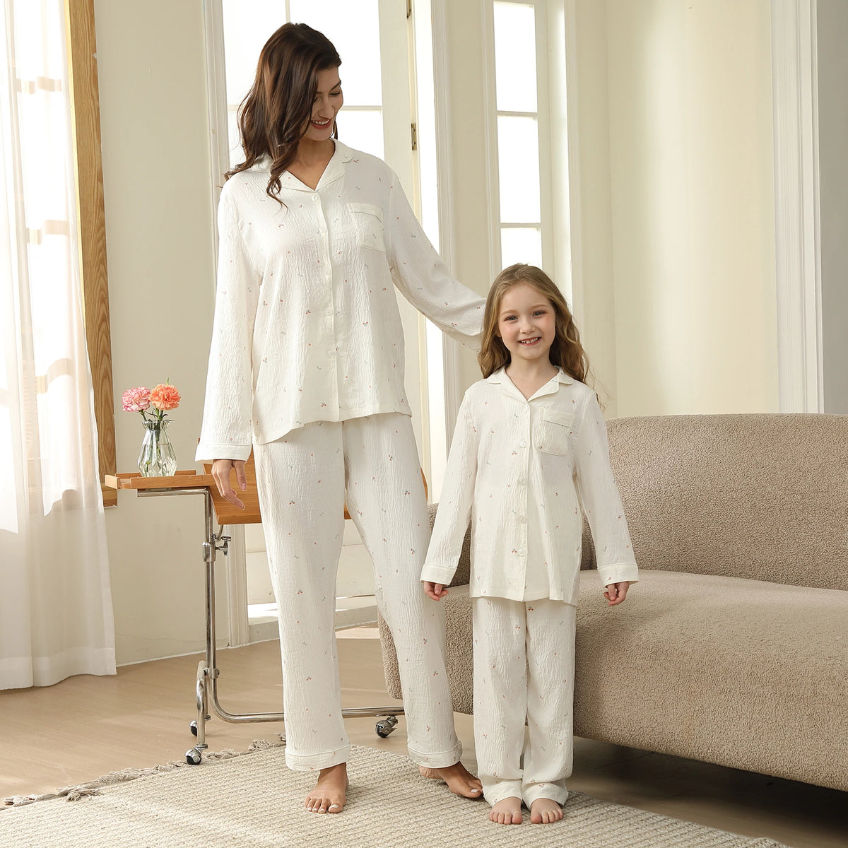 بيجاما مزينة بطباعة للبنات