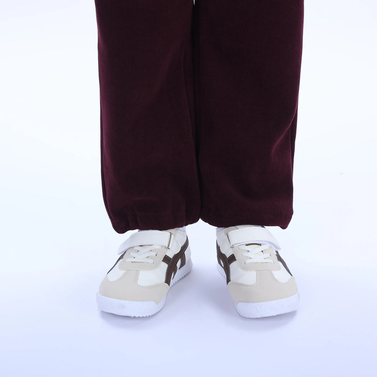 Casual Badge Pants for Boys Image