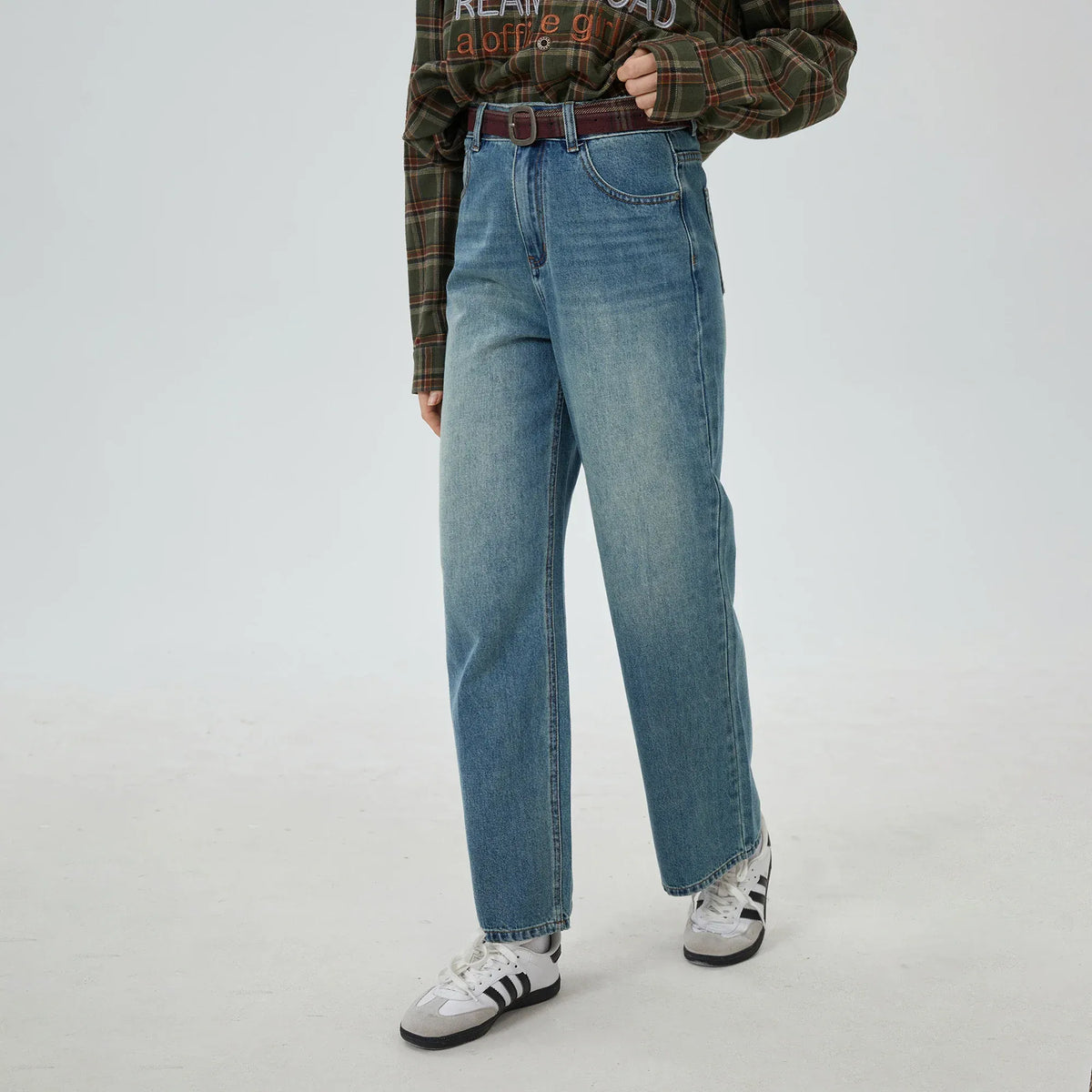 Jeans Blue Washed Jeans Pants for Women Image