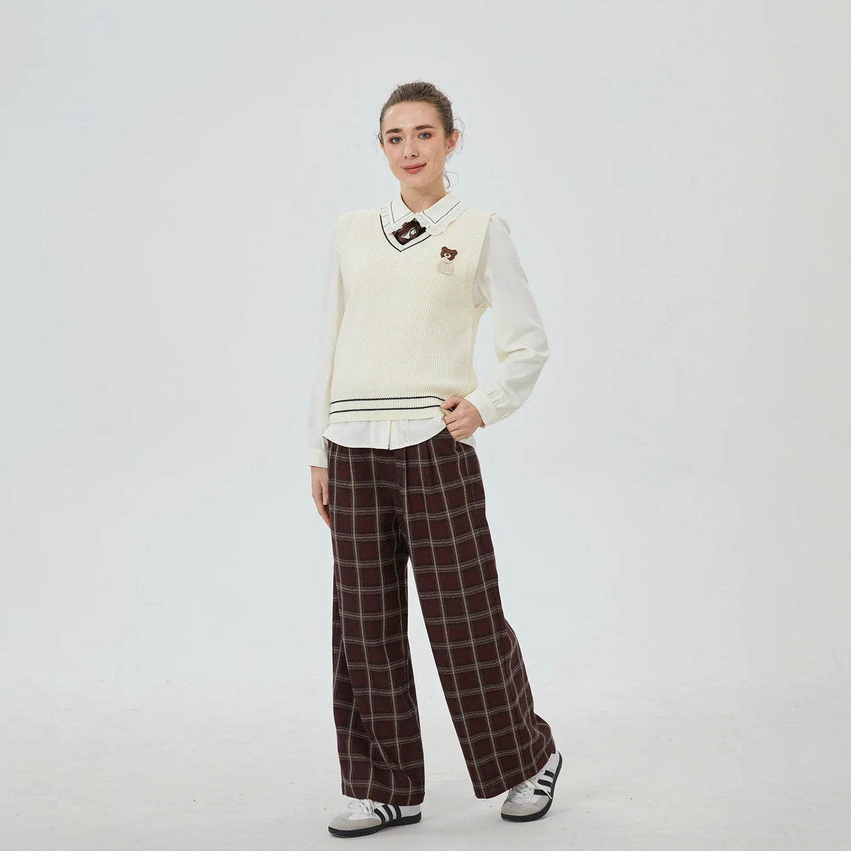 Checked Pants for Women Image