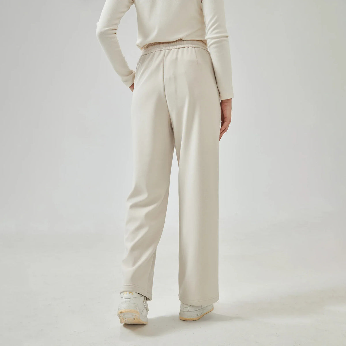 Wide-Leg Mid-Wiast Embroidery Pants for Women Image