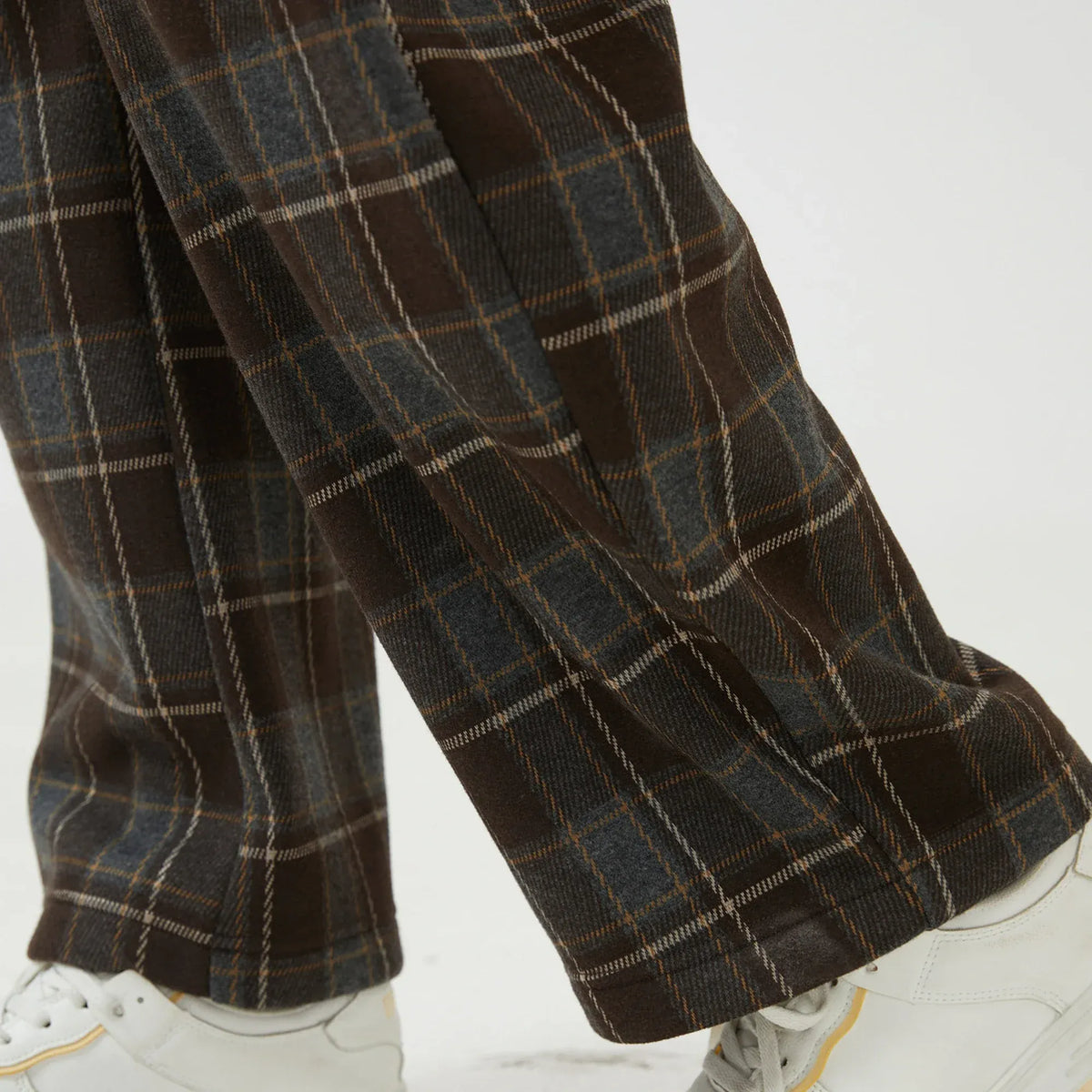 Wide-Leg Mid-Wiast Checked Pants for Women Image