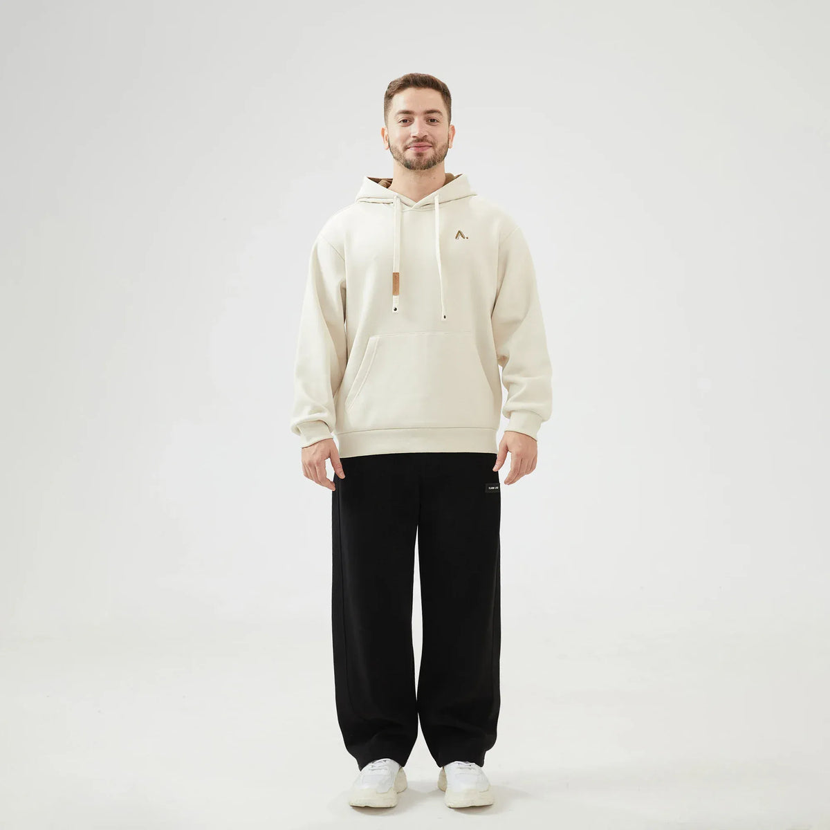 Baggy Mid-Wiast Badge Pants for Men Image